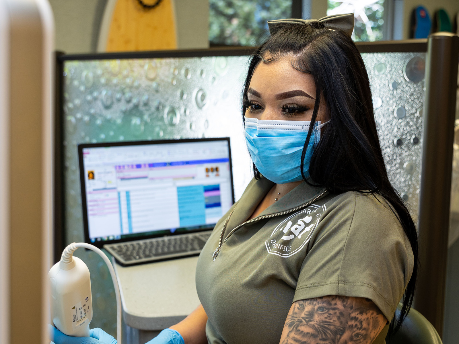 Patient receiving personalized orthodontic care consultation