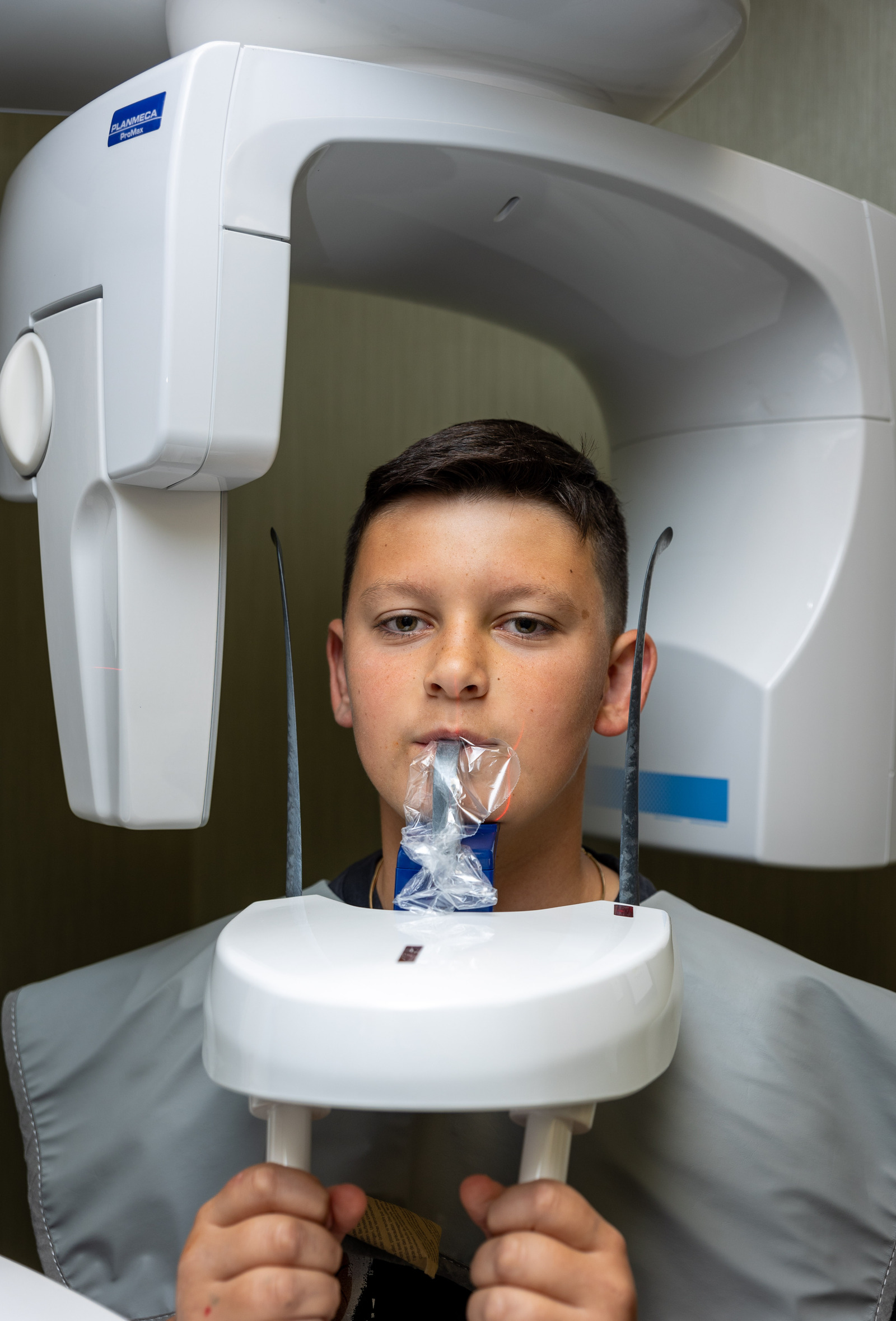 Digital X-ray machine for orthodontic diagnostics